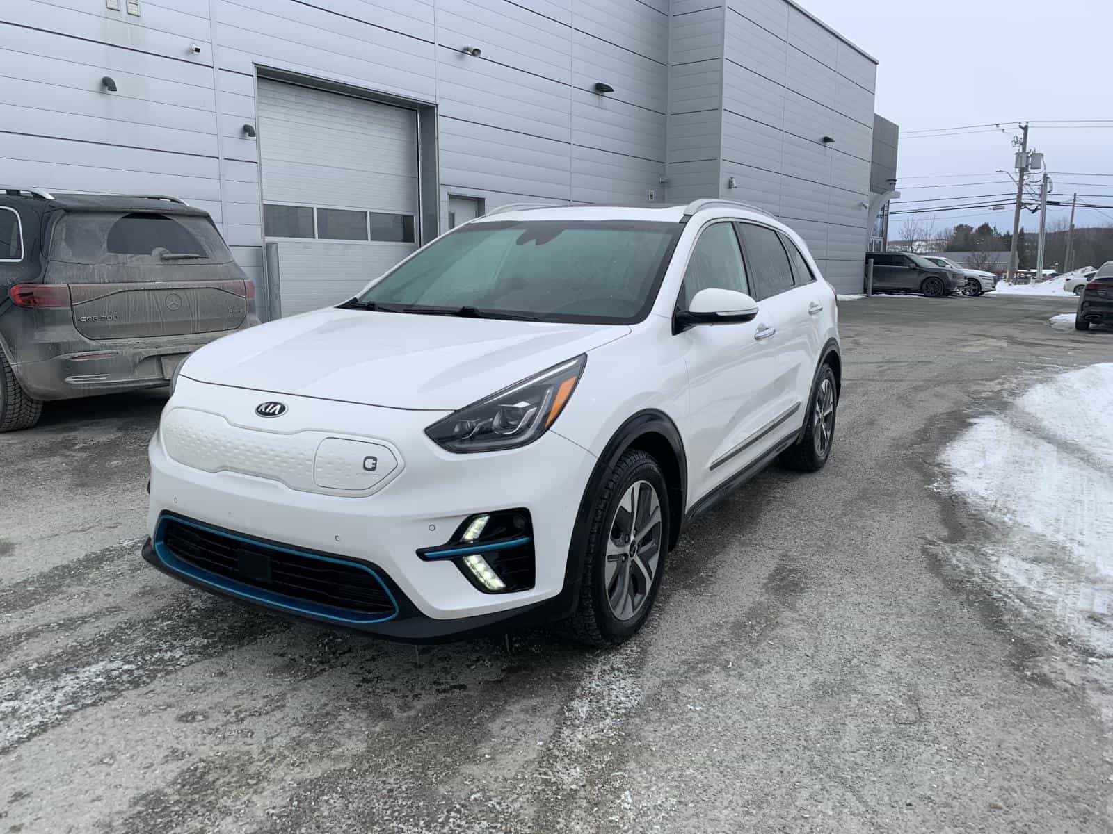 2020 Kia Niro EV SX Touring - Image 1