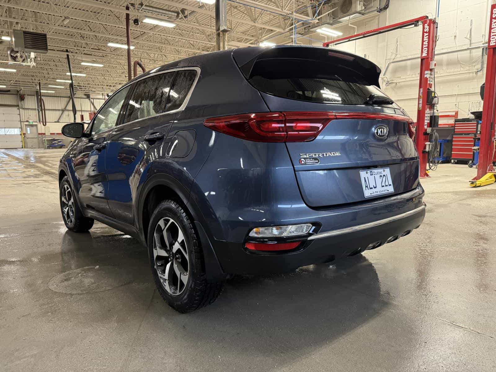 2022 Kia Sportage LX - Image 6