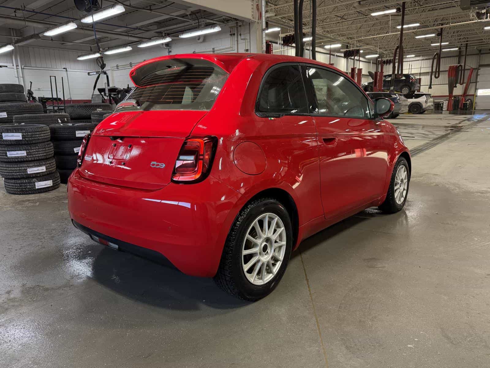 2024 Fiat 500E Base - Image 4