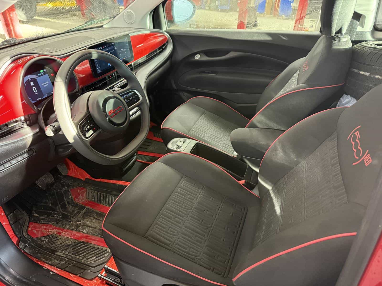 2024 Fiat 500E Base - Image 7