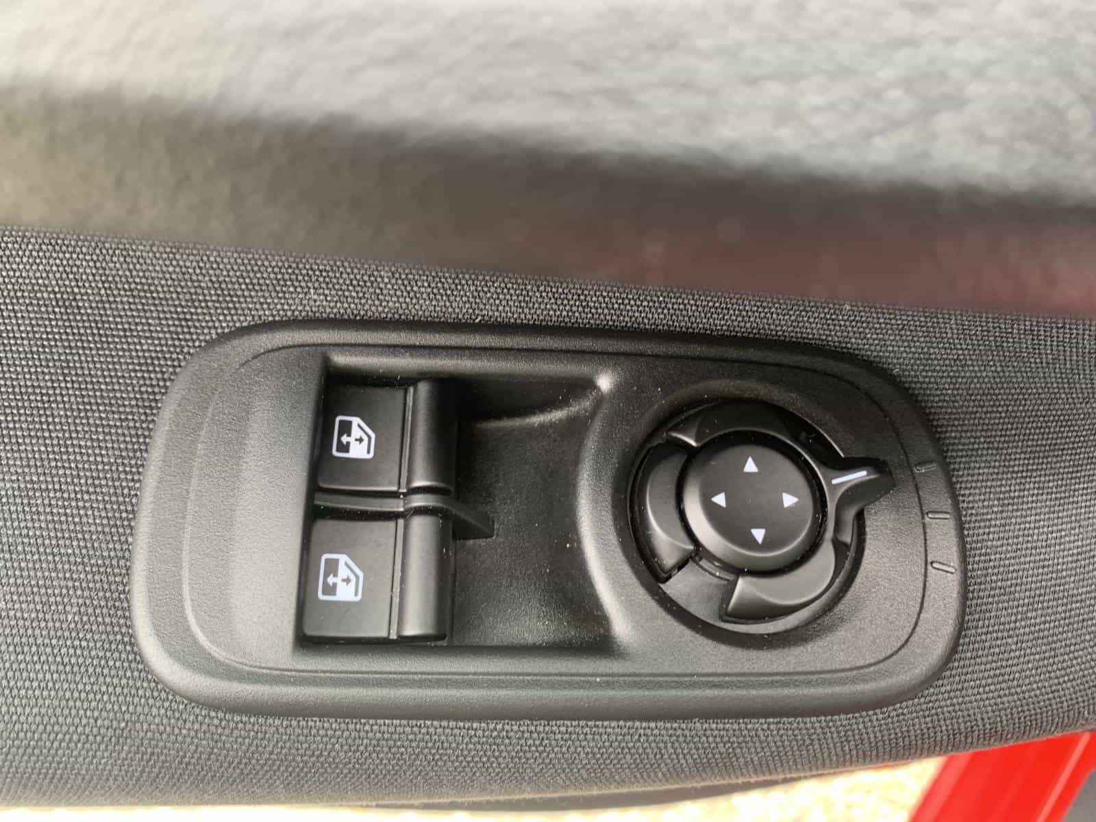 2024 Fiat 500E Base - Image 9