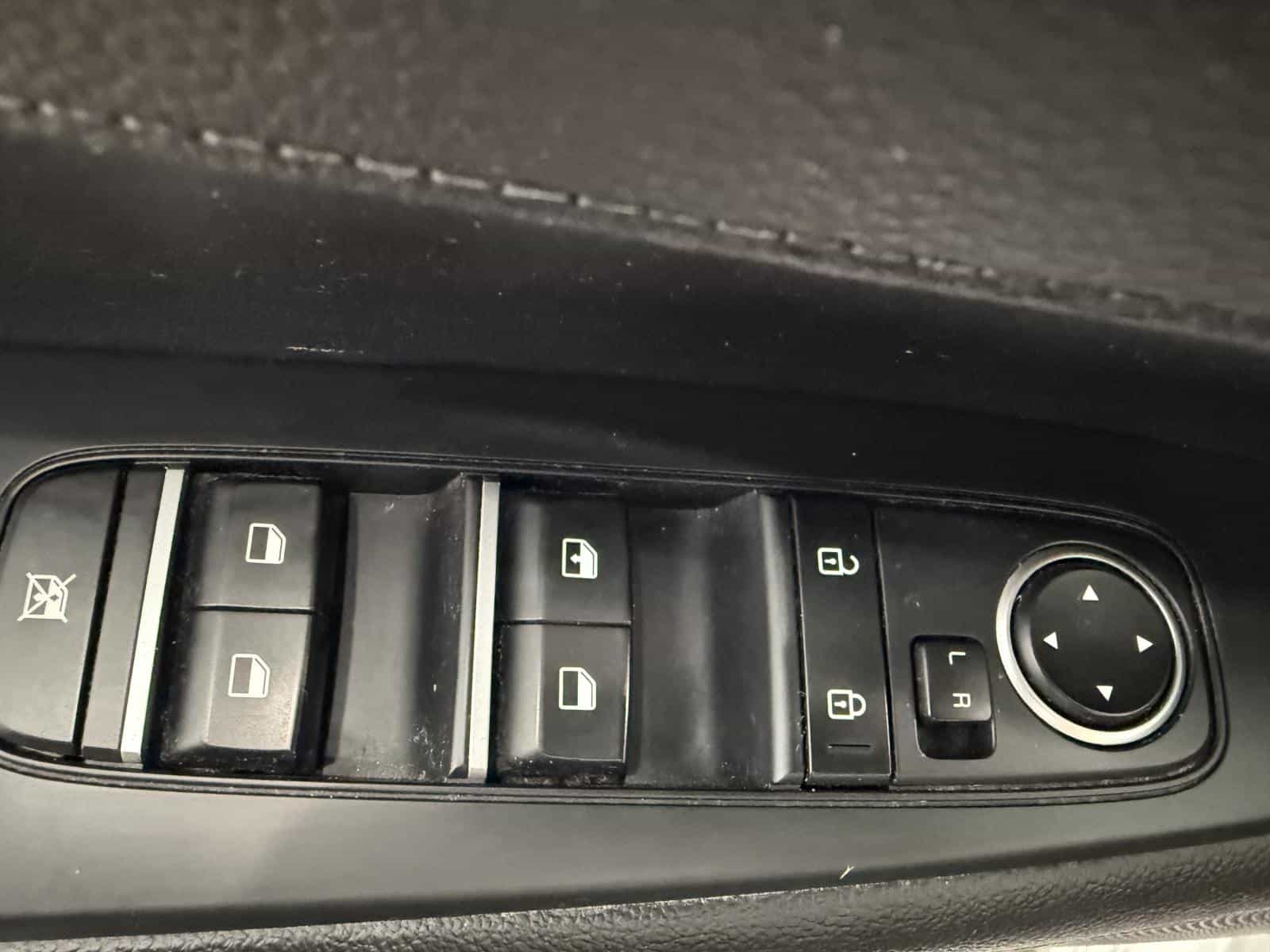 2021 Kia Forte EX - Image 12