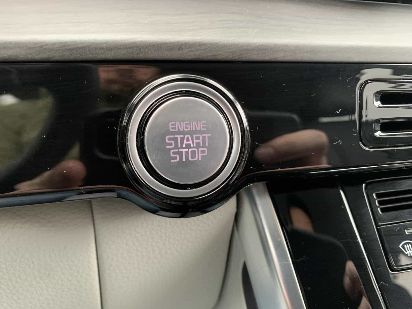 2024 Kia Carnival EX - Image 16