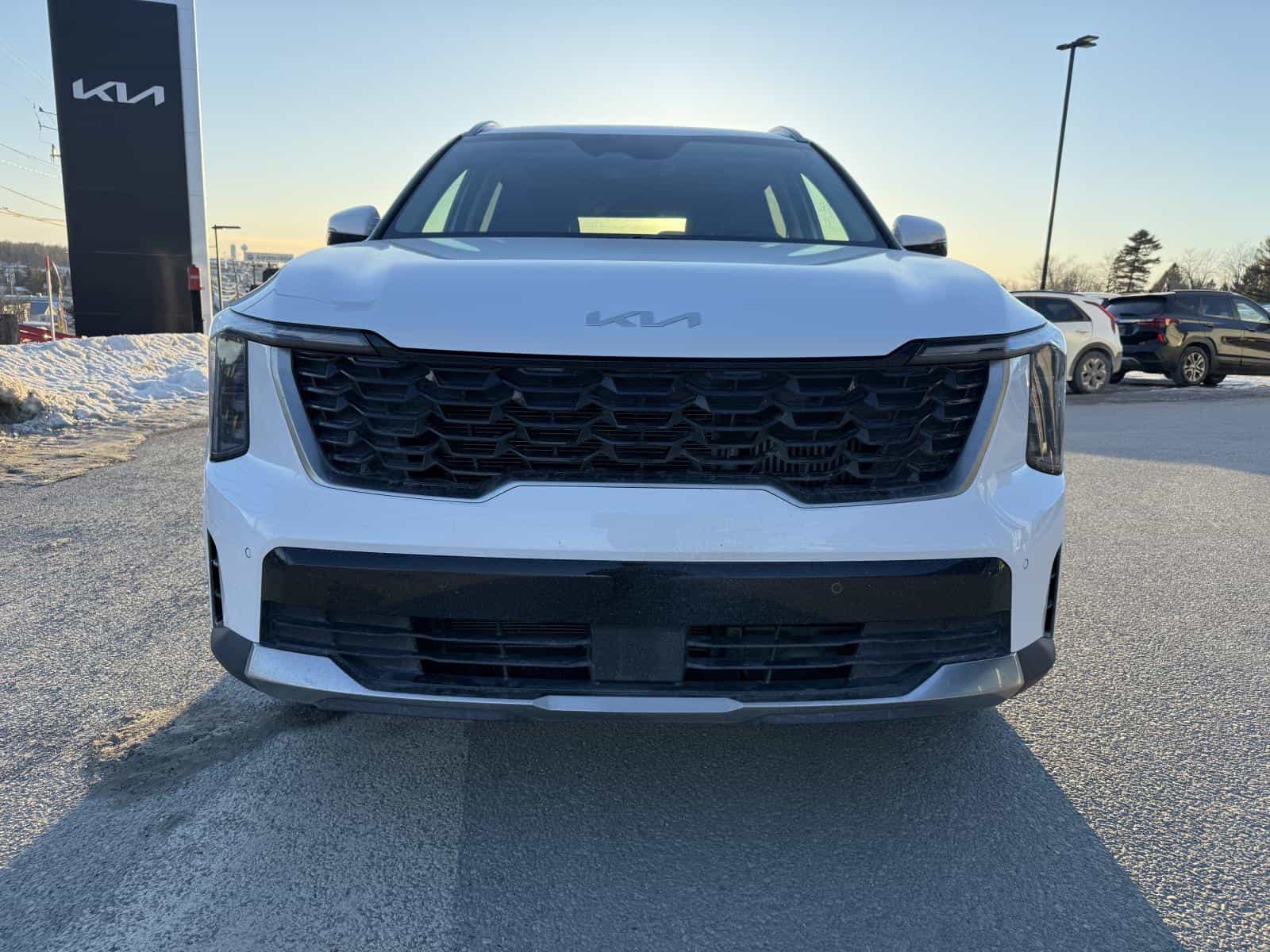 2025 Kia Sorento EX 2.5T - Image 2