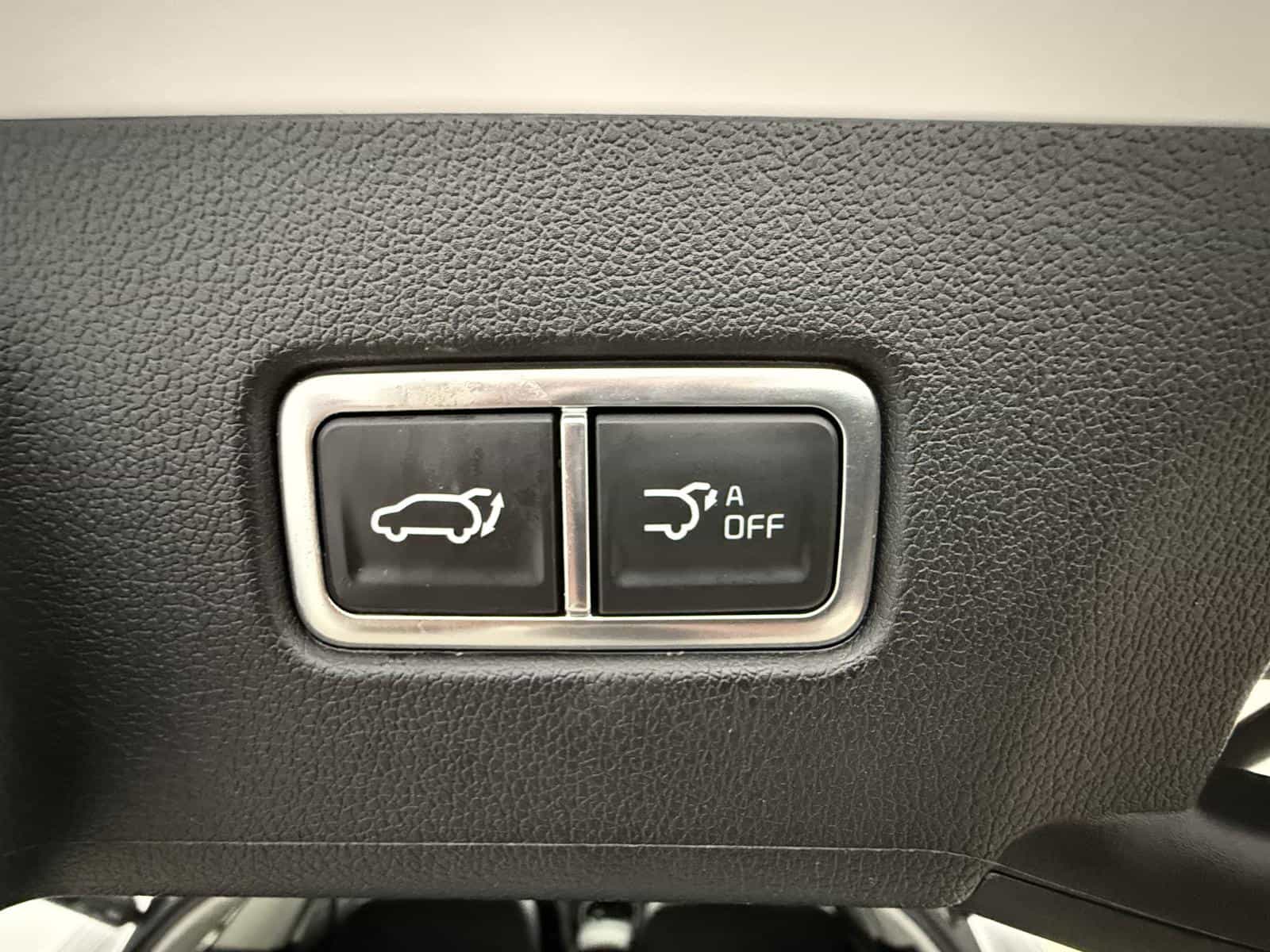 2025 Kia Sorento EX 2.5T - Image 11