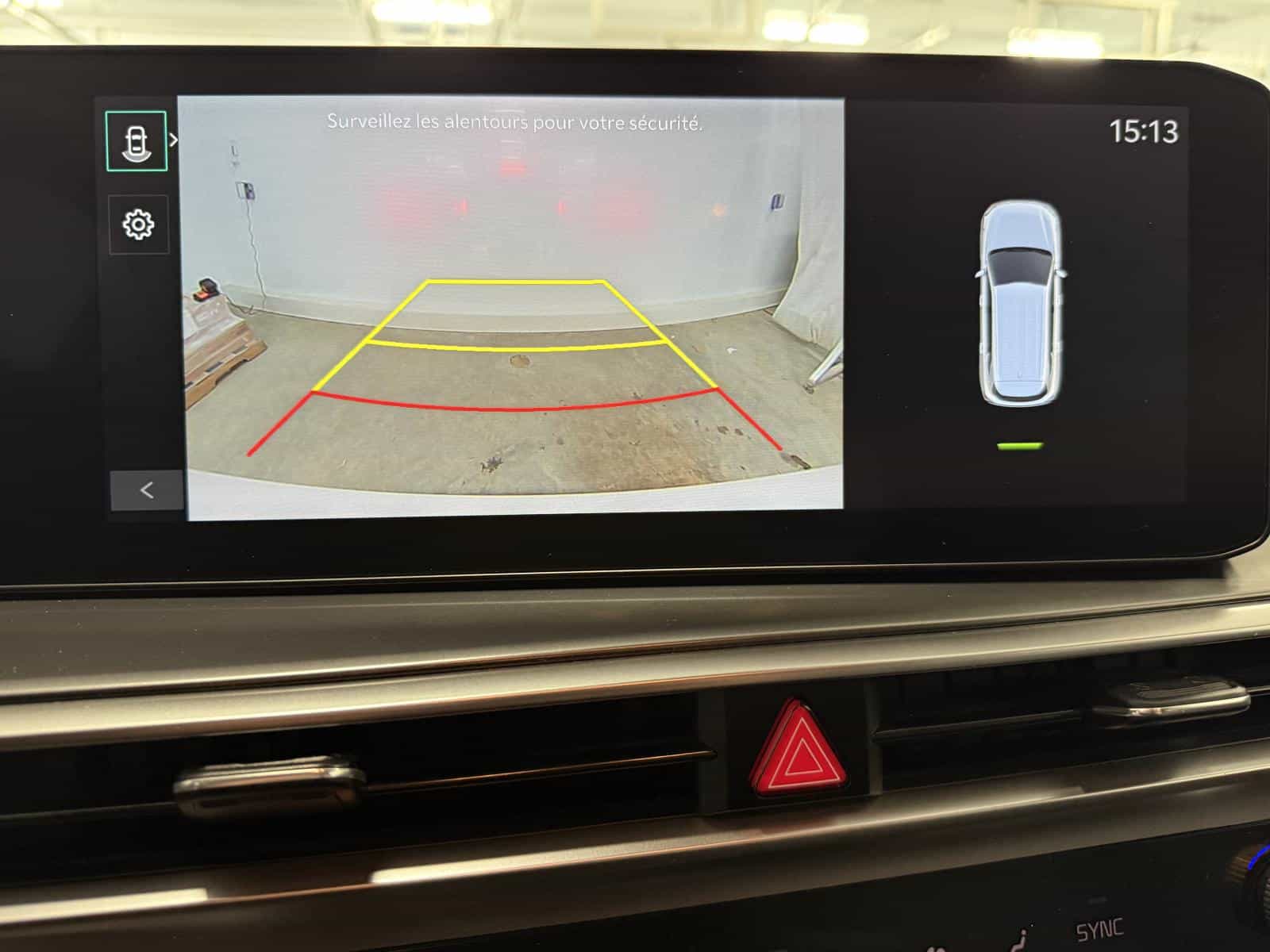 2025 Kia Sorento EX 2.5T - Image 25