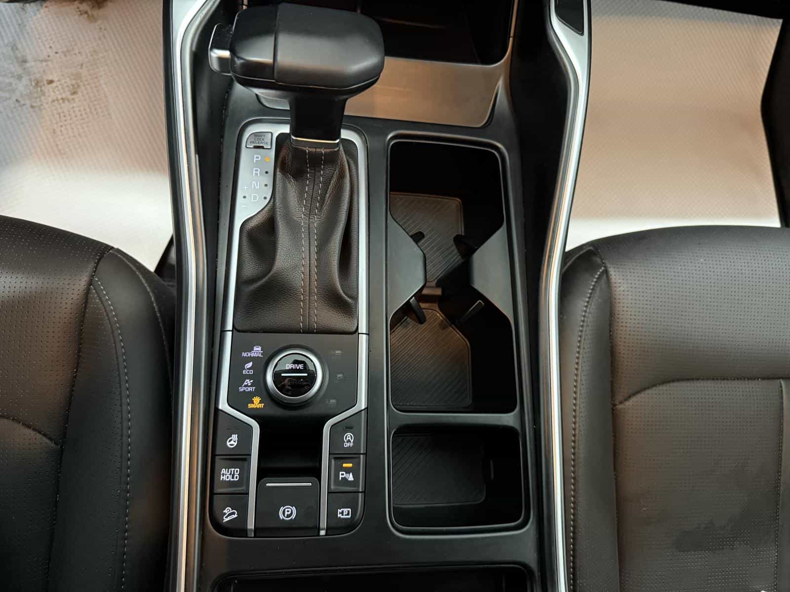 2025 Kia Sorento EX 2.5T - Image 28