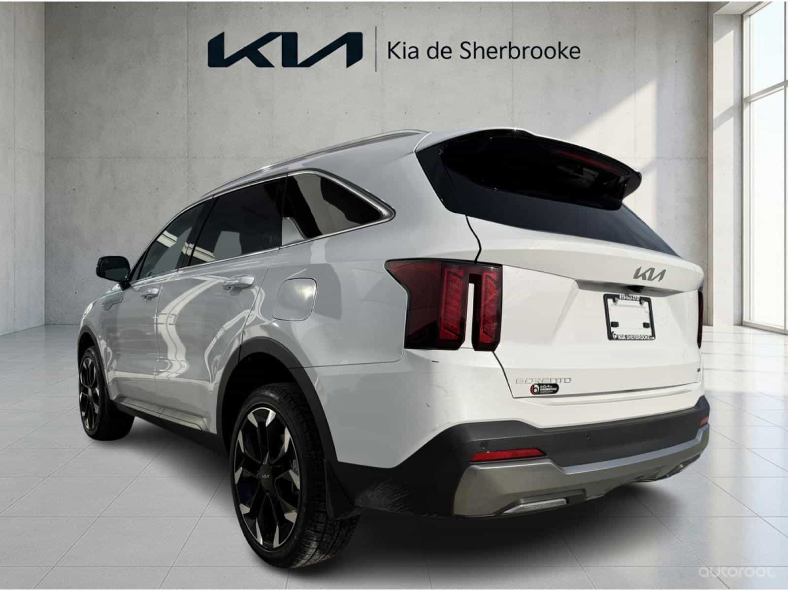 2025 Kia Sorento EX 2.5T - Image 7