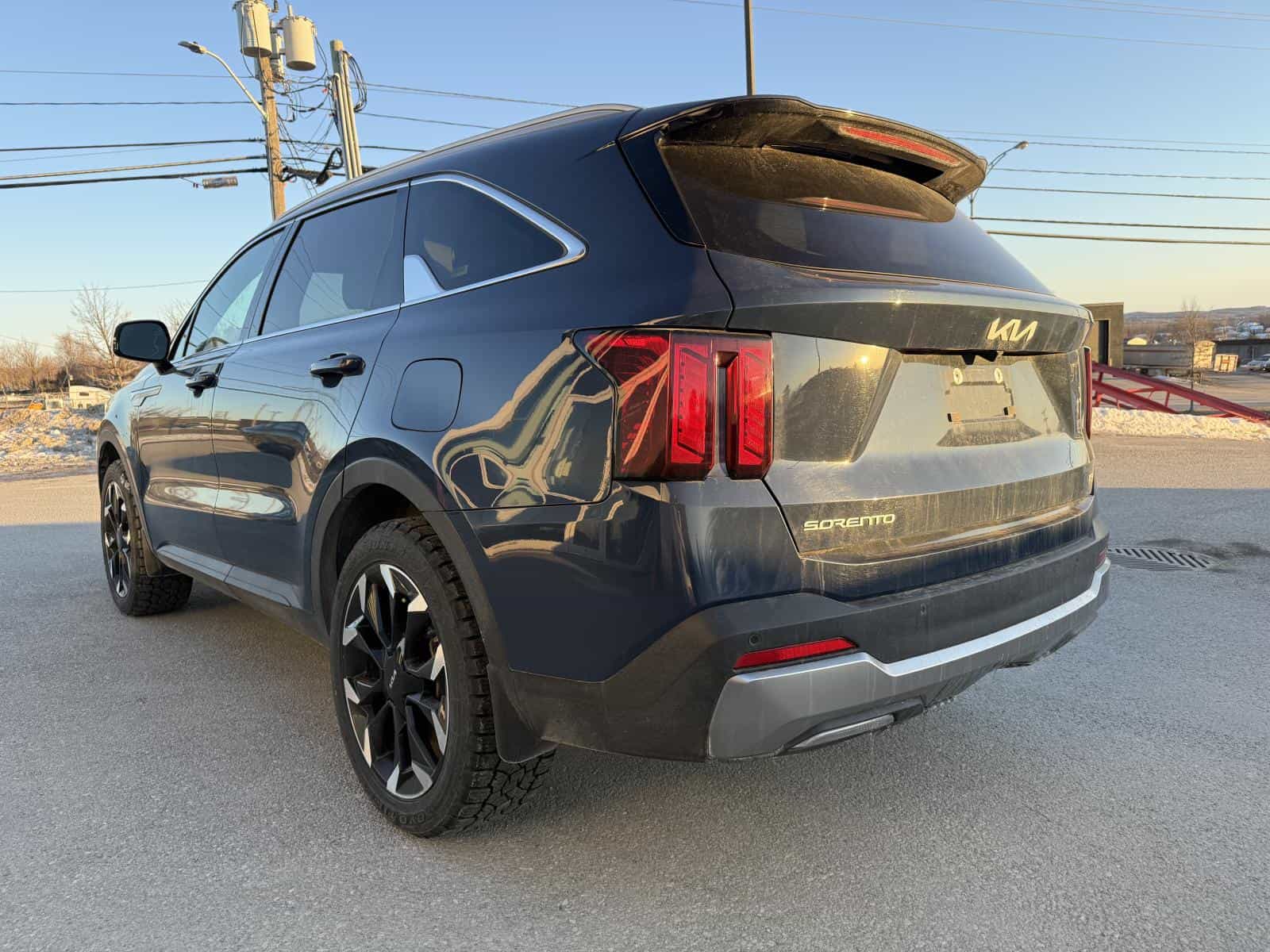 2025 Kia Sorento EX 2.5T - Image 6
