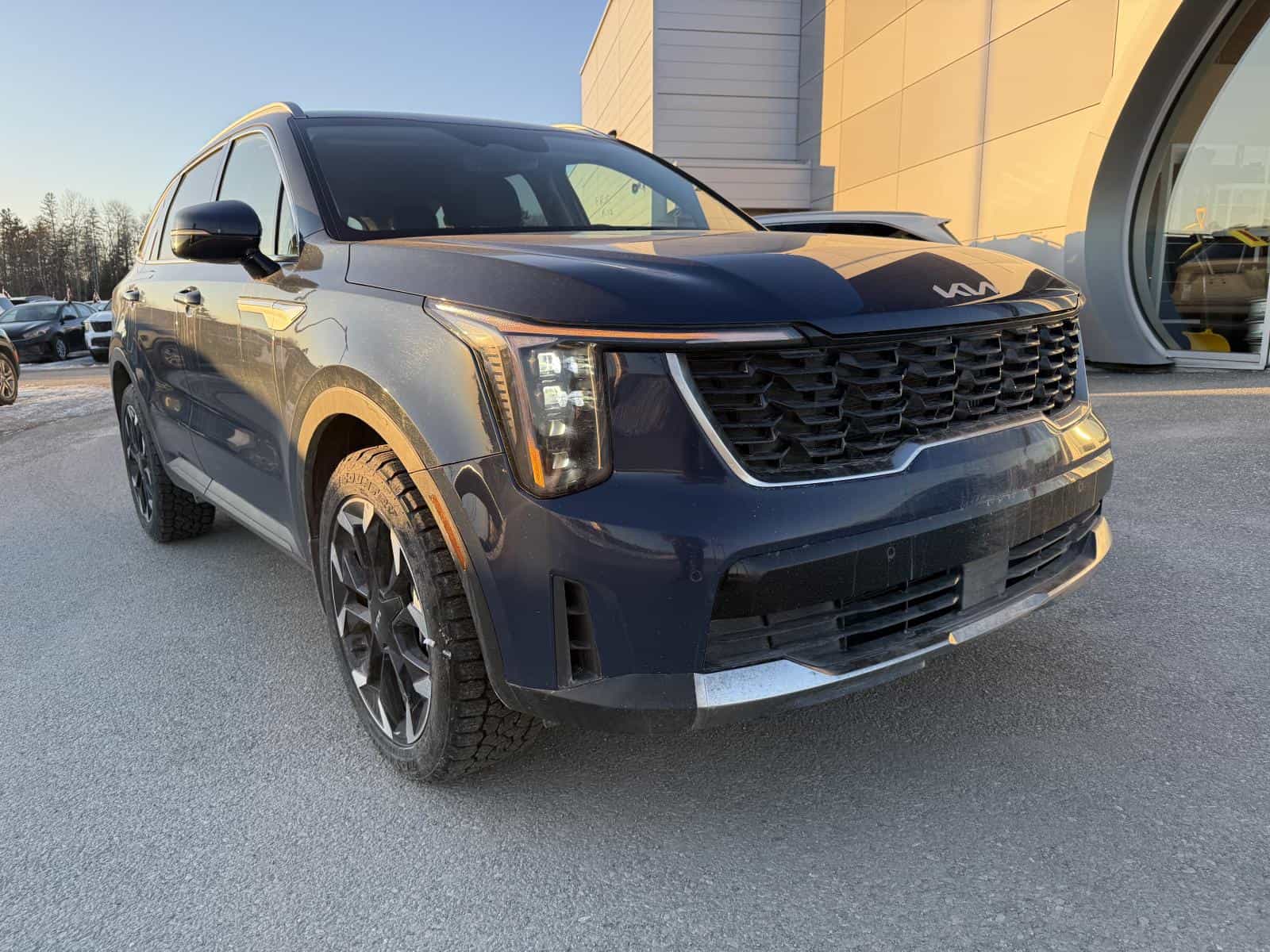 2025 Kia Sorento EX 2.5T - Image 3