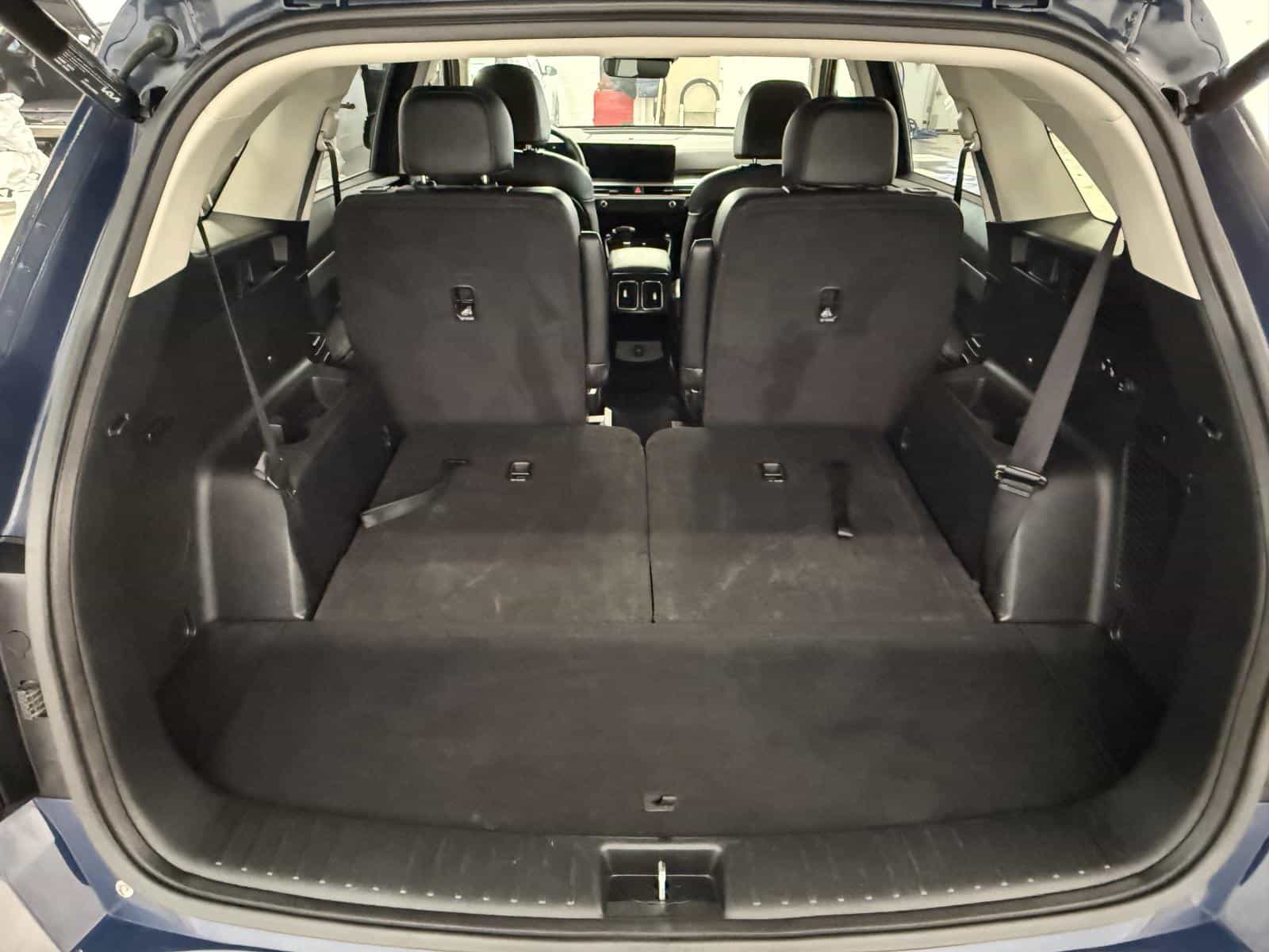 2025 Kia Sorento EX 2.5T - Image 9