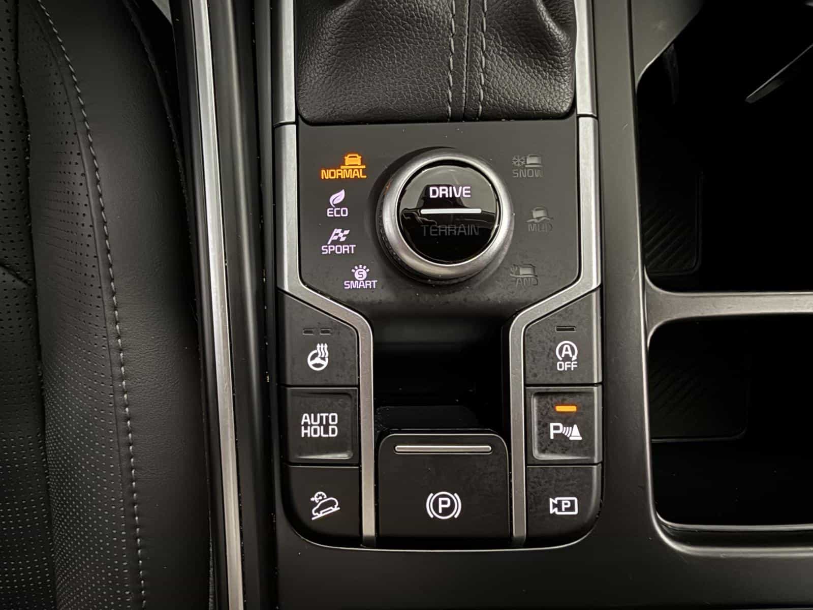 2025 Kia Sorento EX 2.5T - Image 33