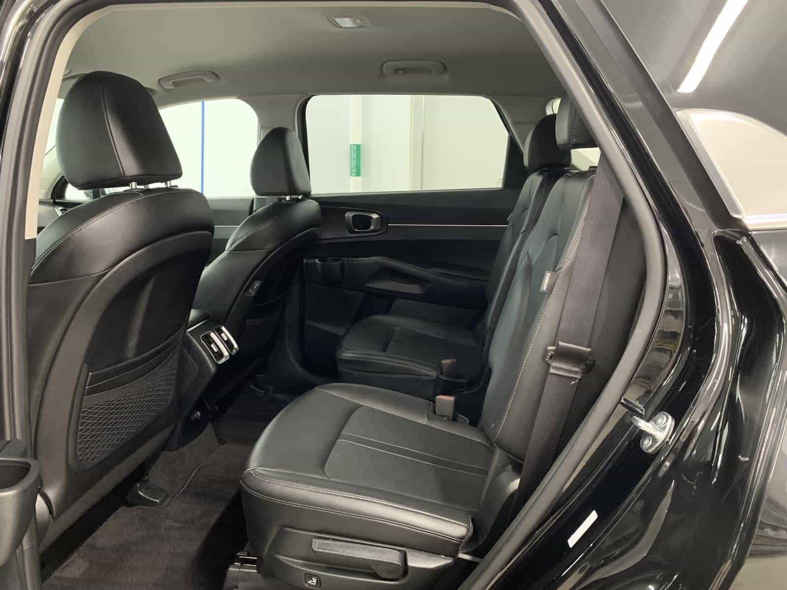 2025 Kia Sorento EX 2.5T - Image 10