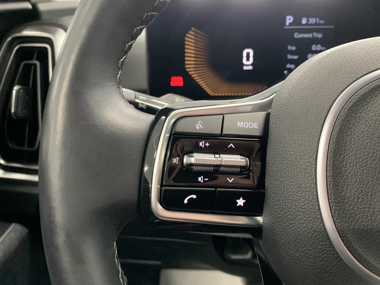 2025 Kia Sorento EX 2.5T - Image 22