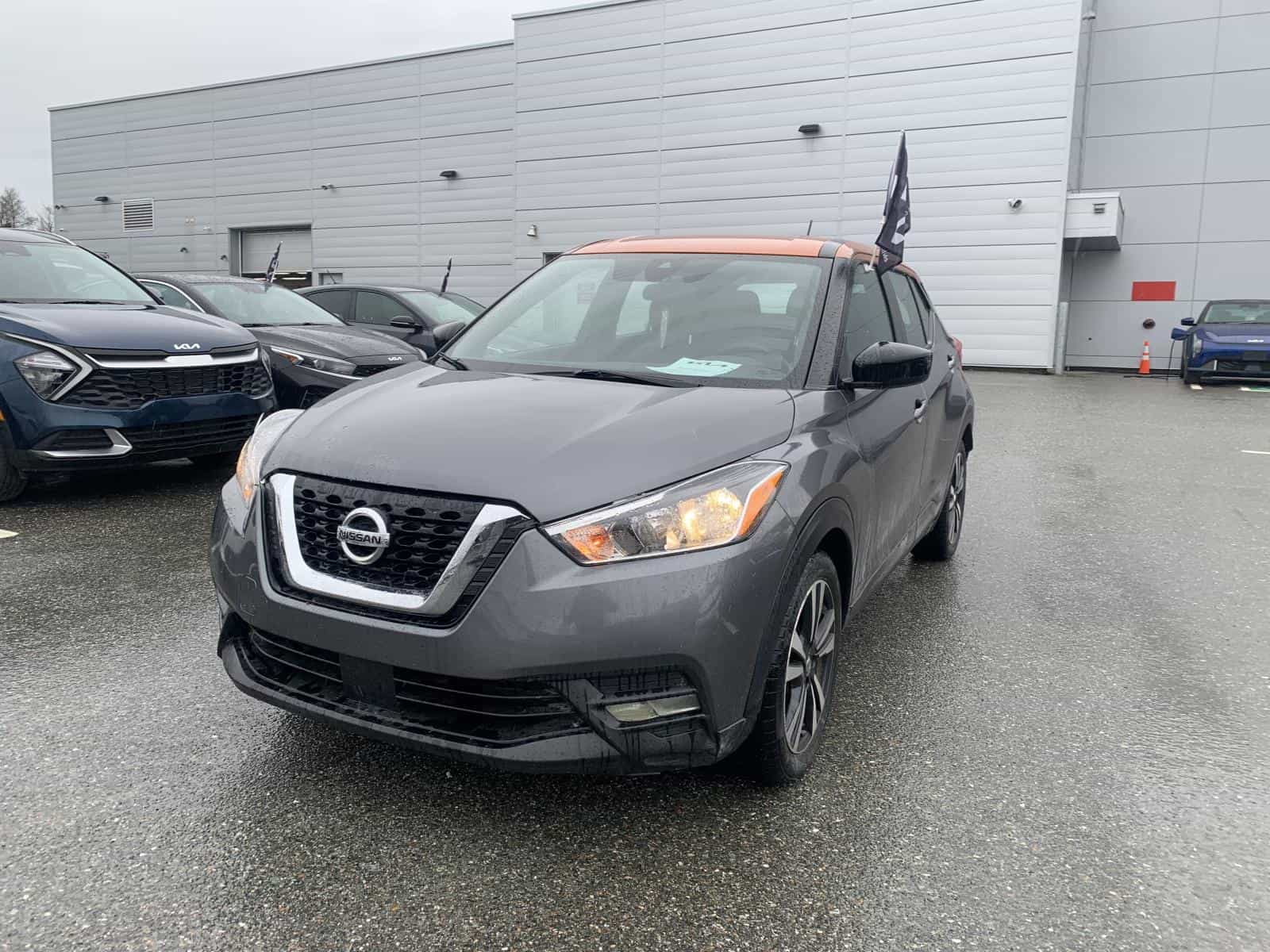 Image 1 Nissan Kicks SV 2020