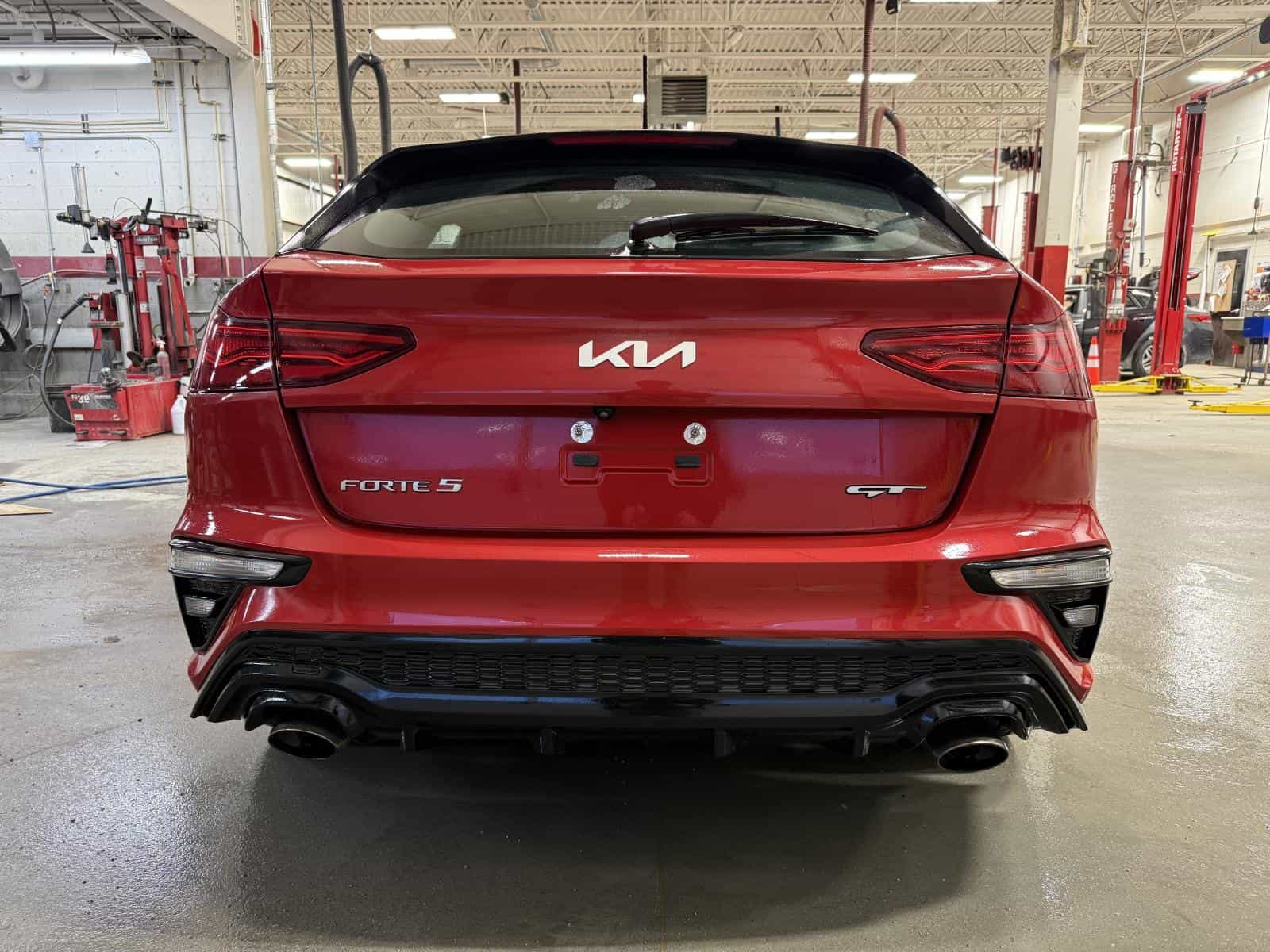 2022 Kia Forte5 GT - Image 5