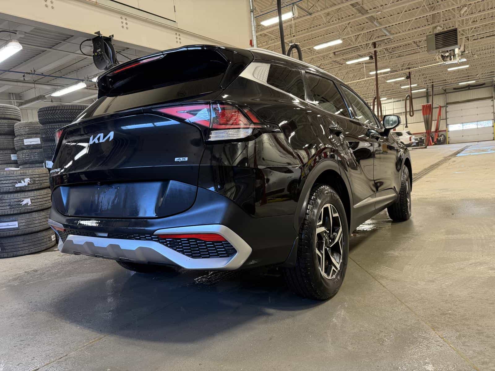 2024 Kia Sportage LX AWD - Image 4