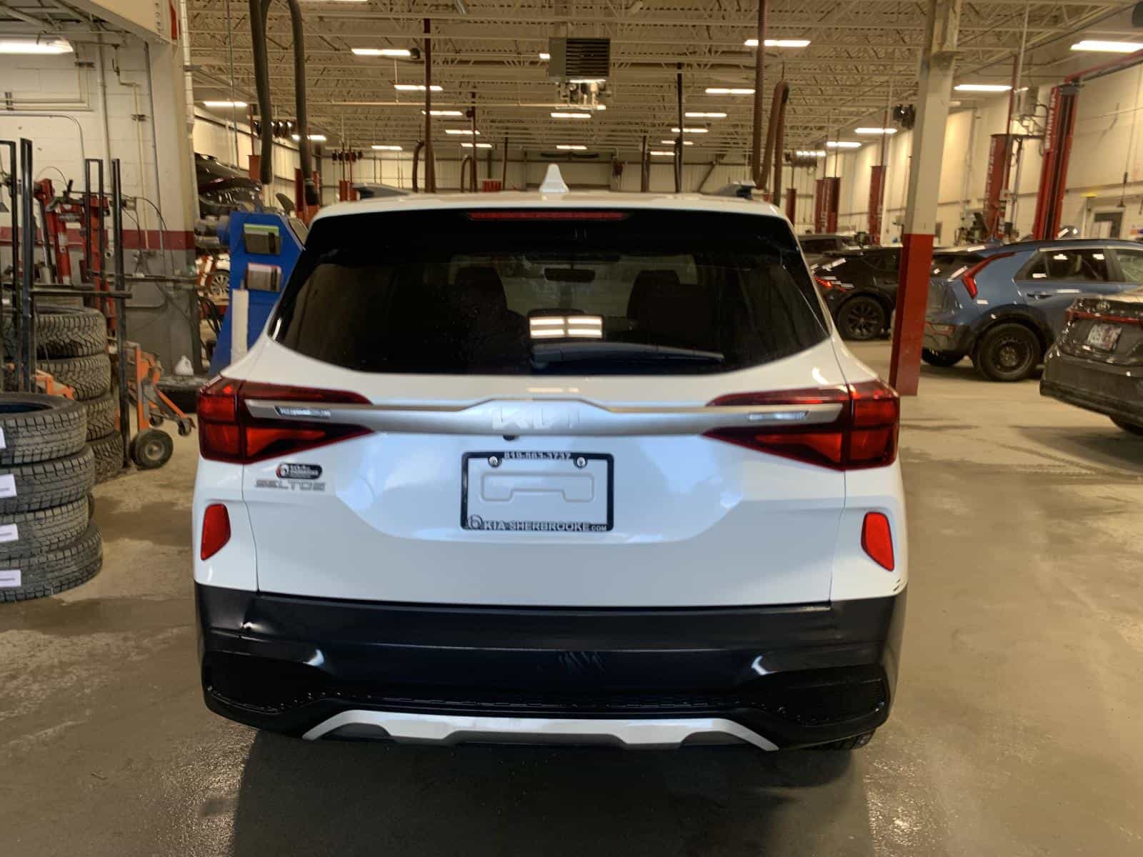 2023 Kia Seltos LX - Image 4