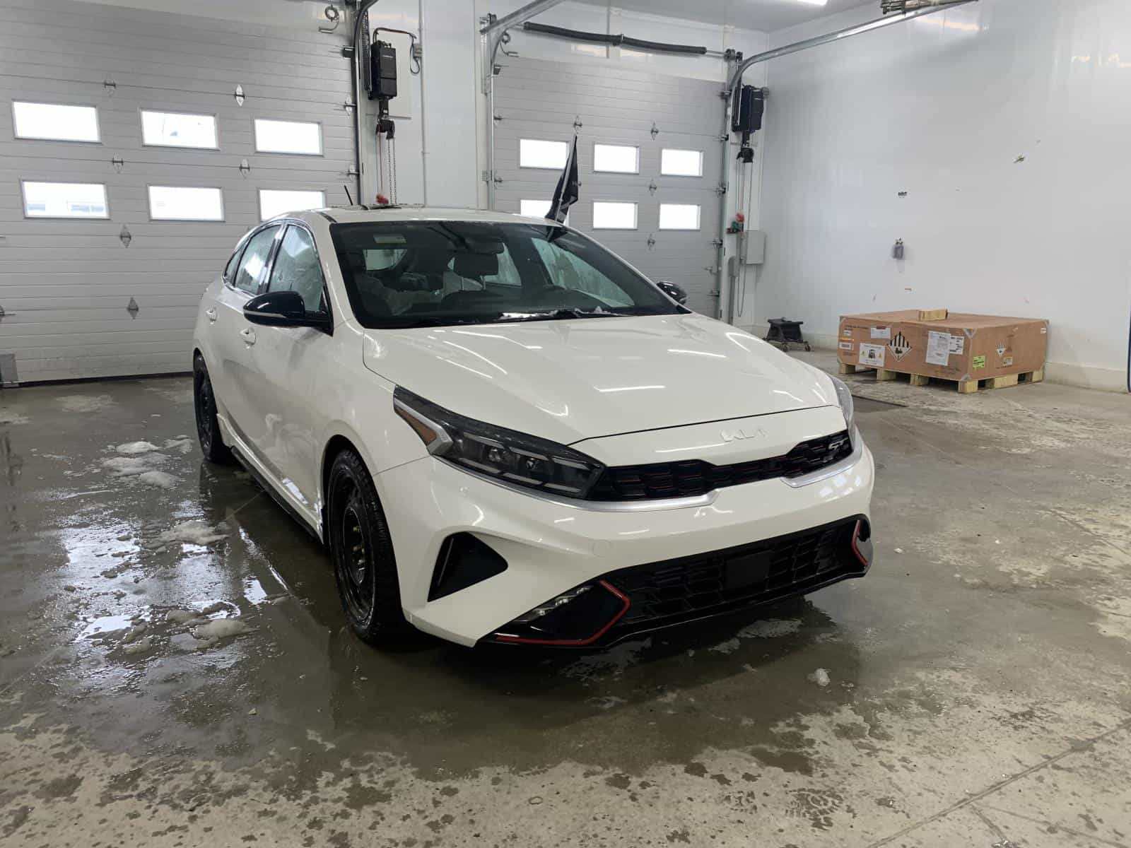 2023 Kia Forte5 GT - Image 3