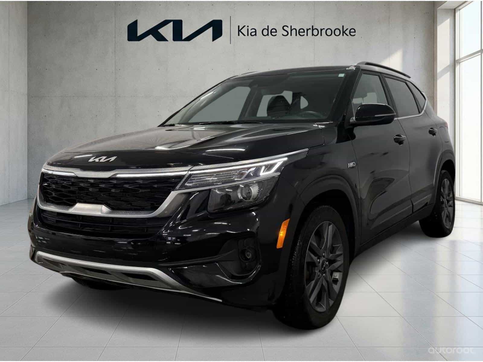 2023 Kia Seltos EX - Image 1