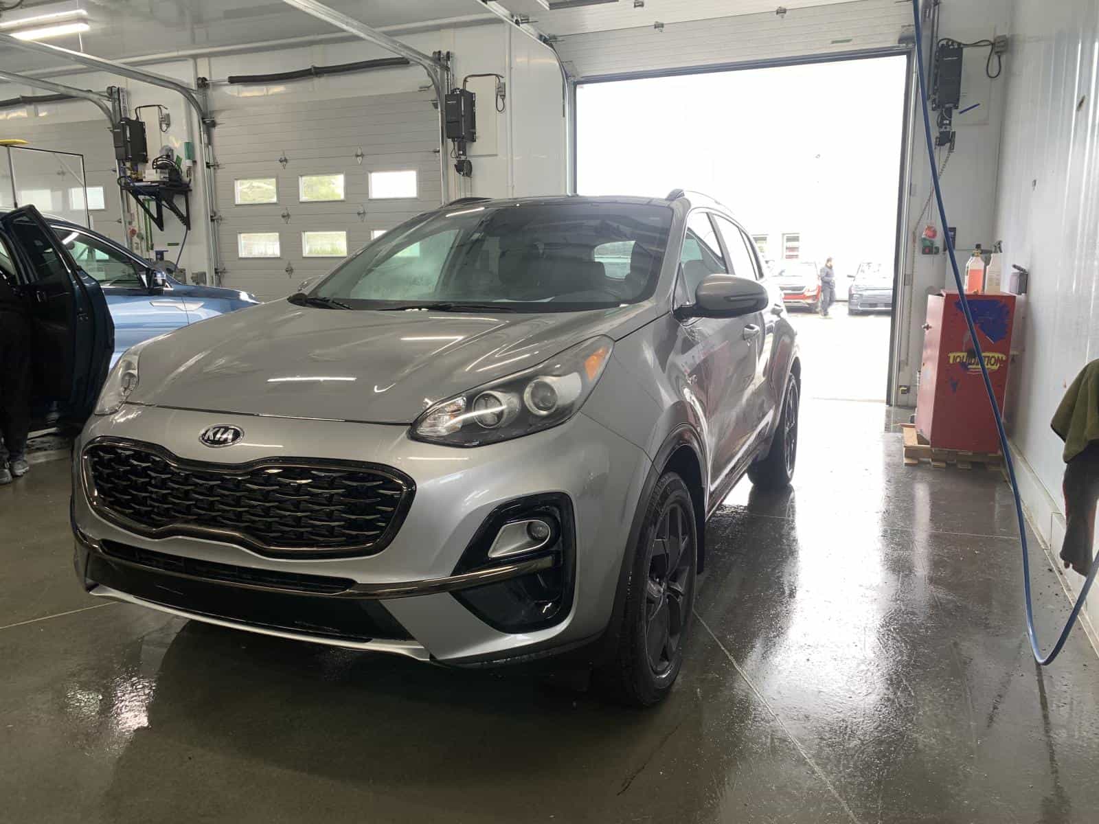 2022 Kia Sportage EX S - Image 1