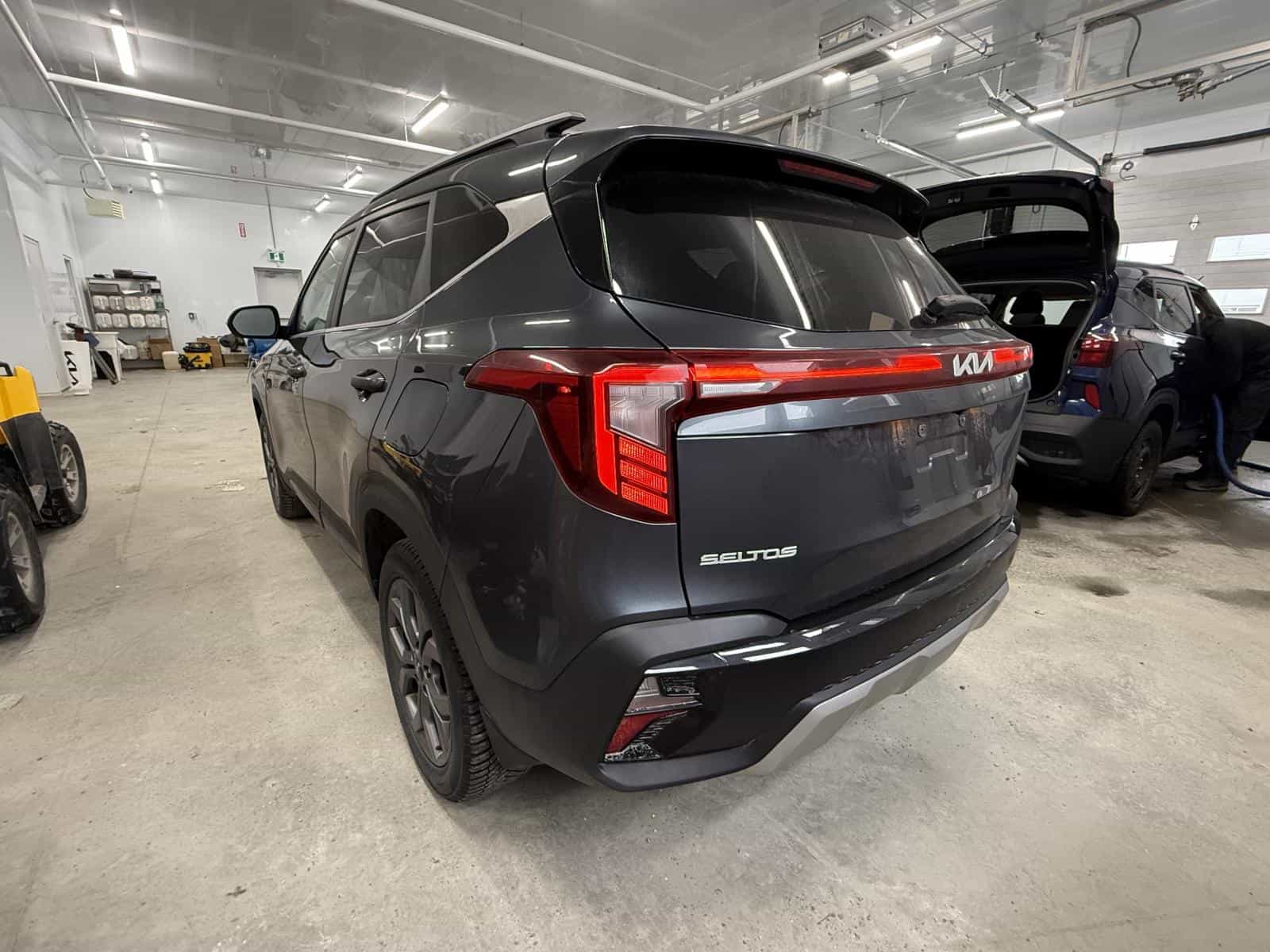 Image 6 Kia Seltos EX 2026