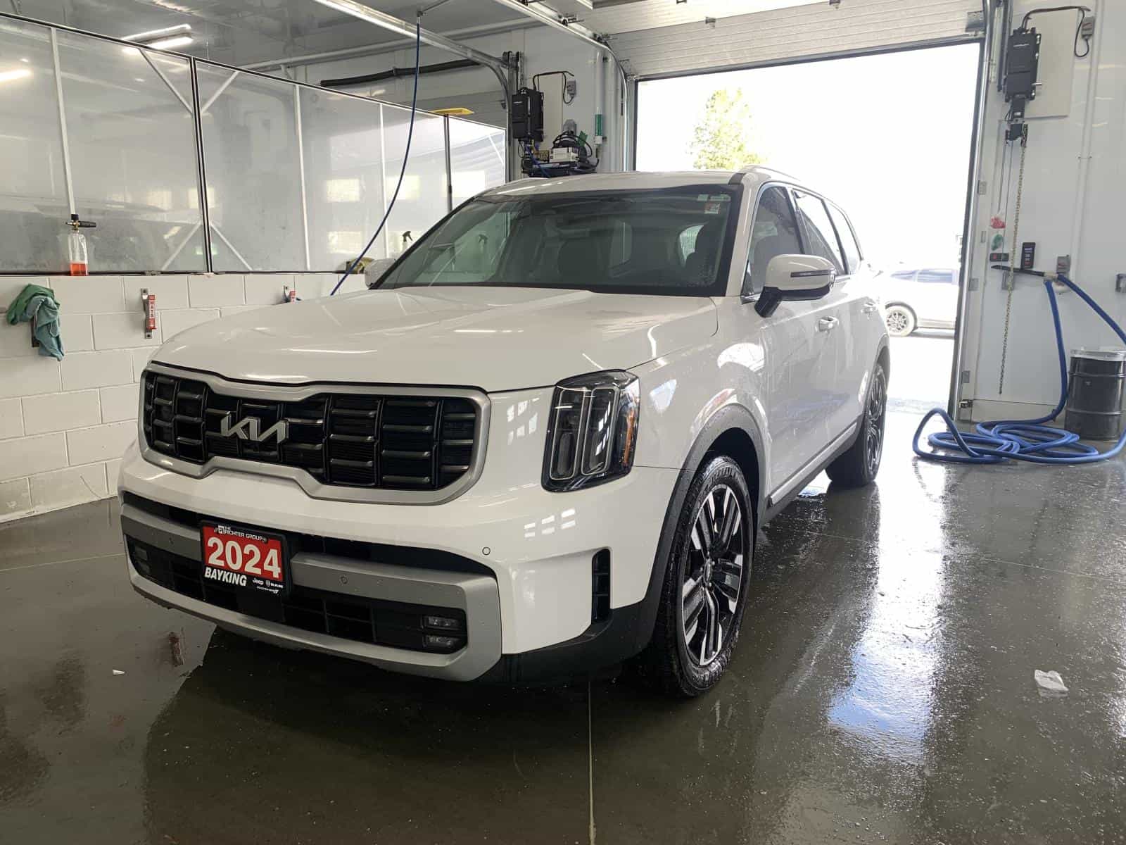 Image 1 Kia Telluride SX 2024