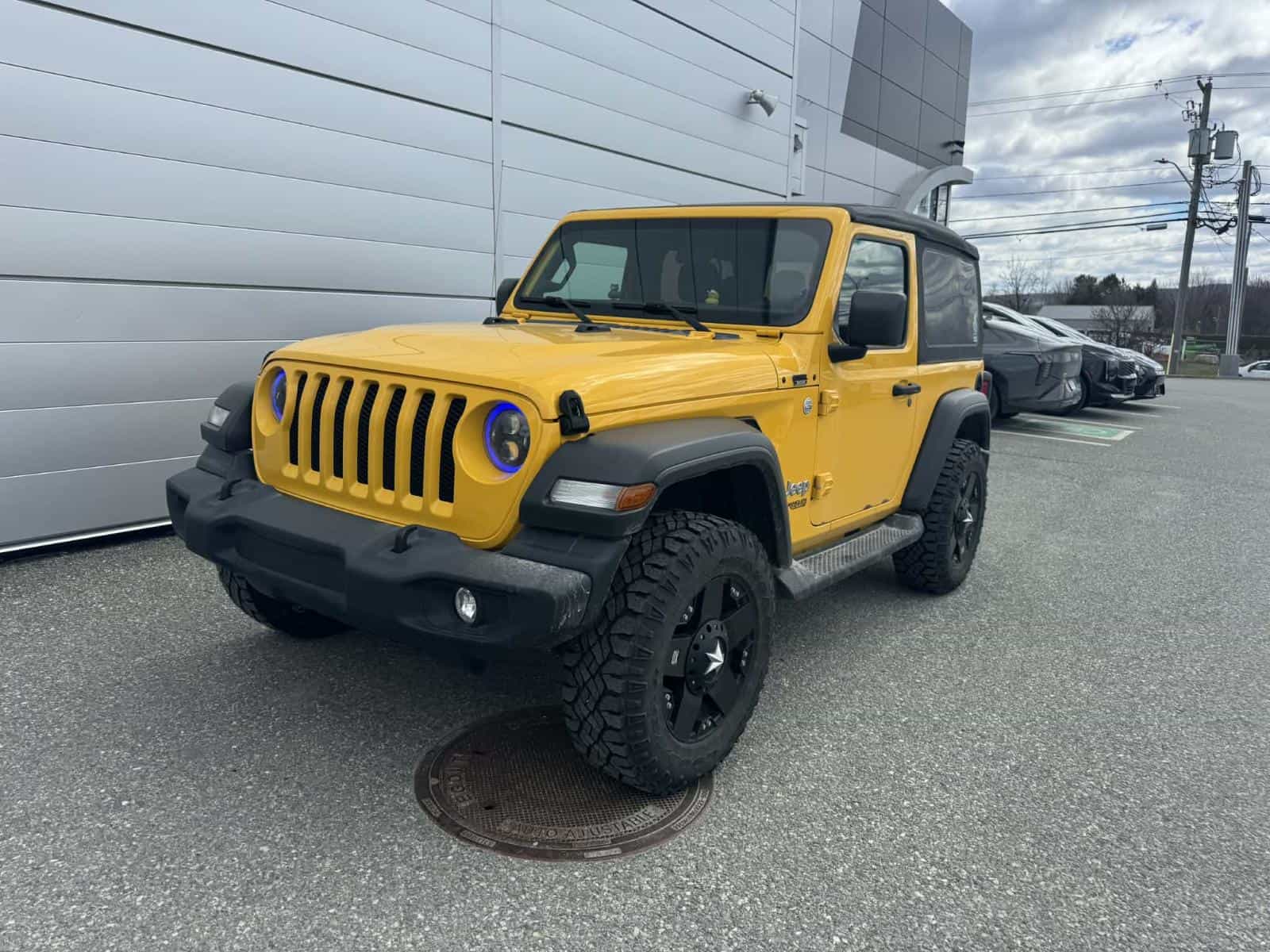 Image 1 Jeep Wrangler Sport S 2021