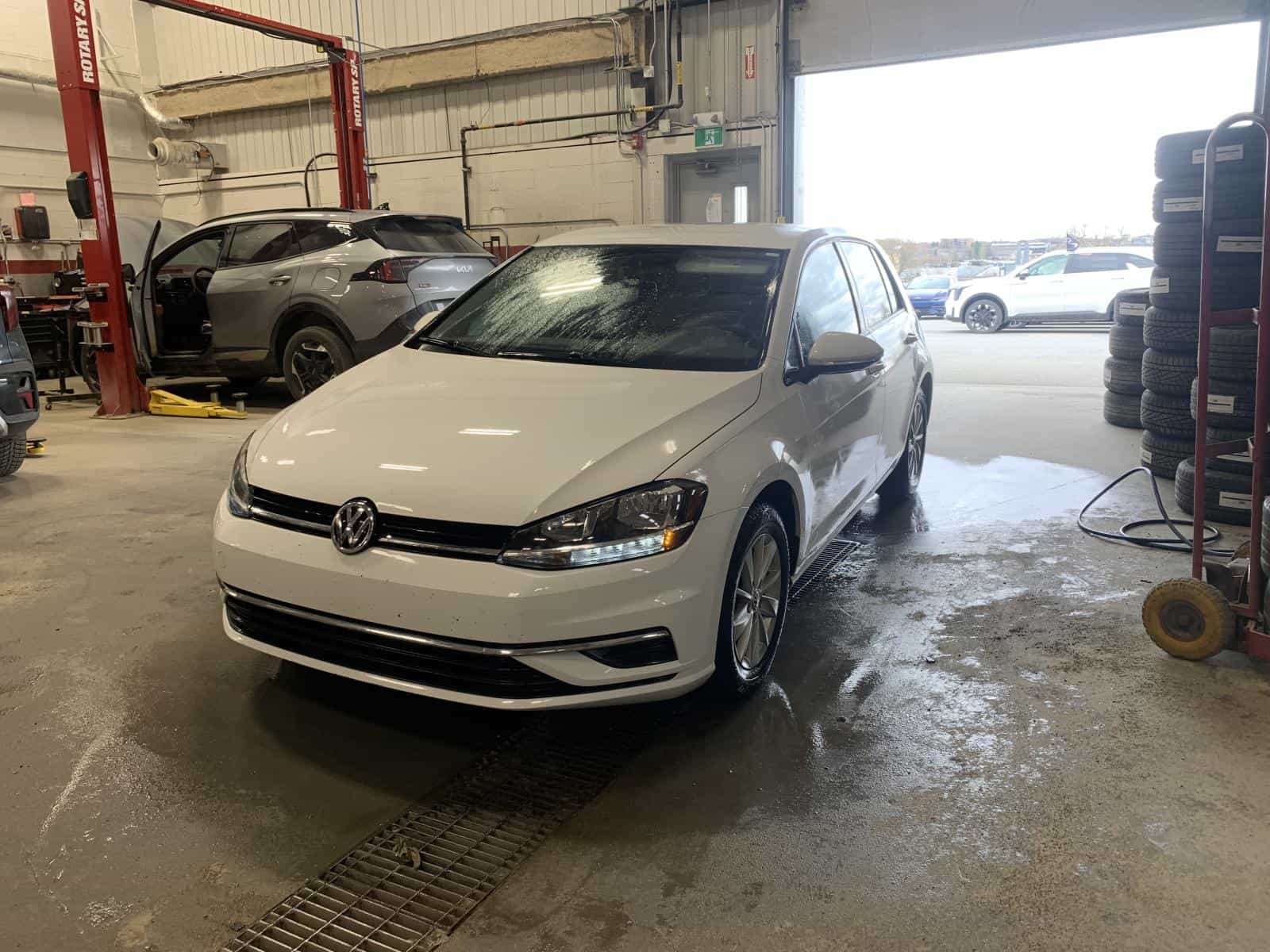 2020 Volkswagen Golf Comfortline - Image 1
