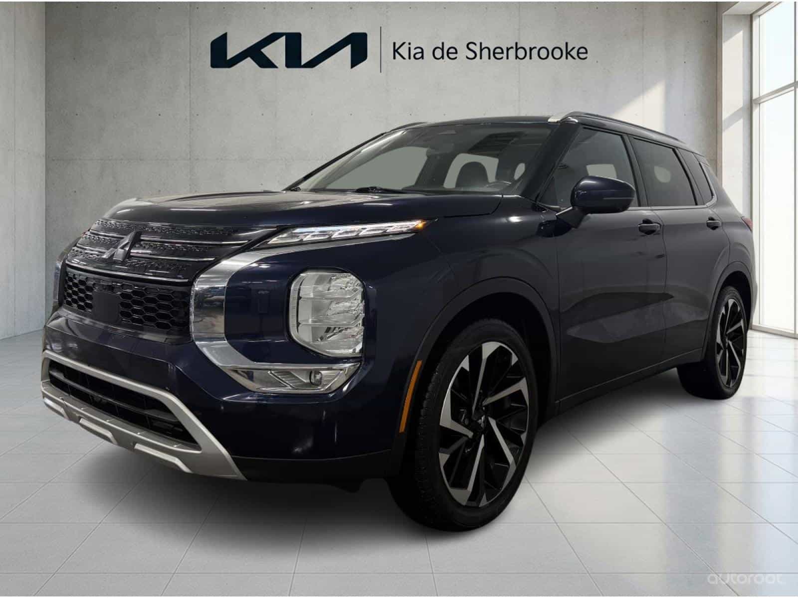 2022 Mitsubishi Outlander SE - Image 1