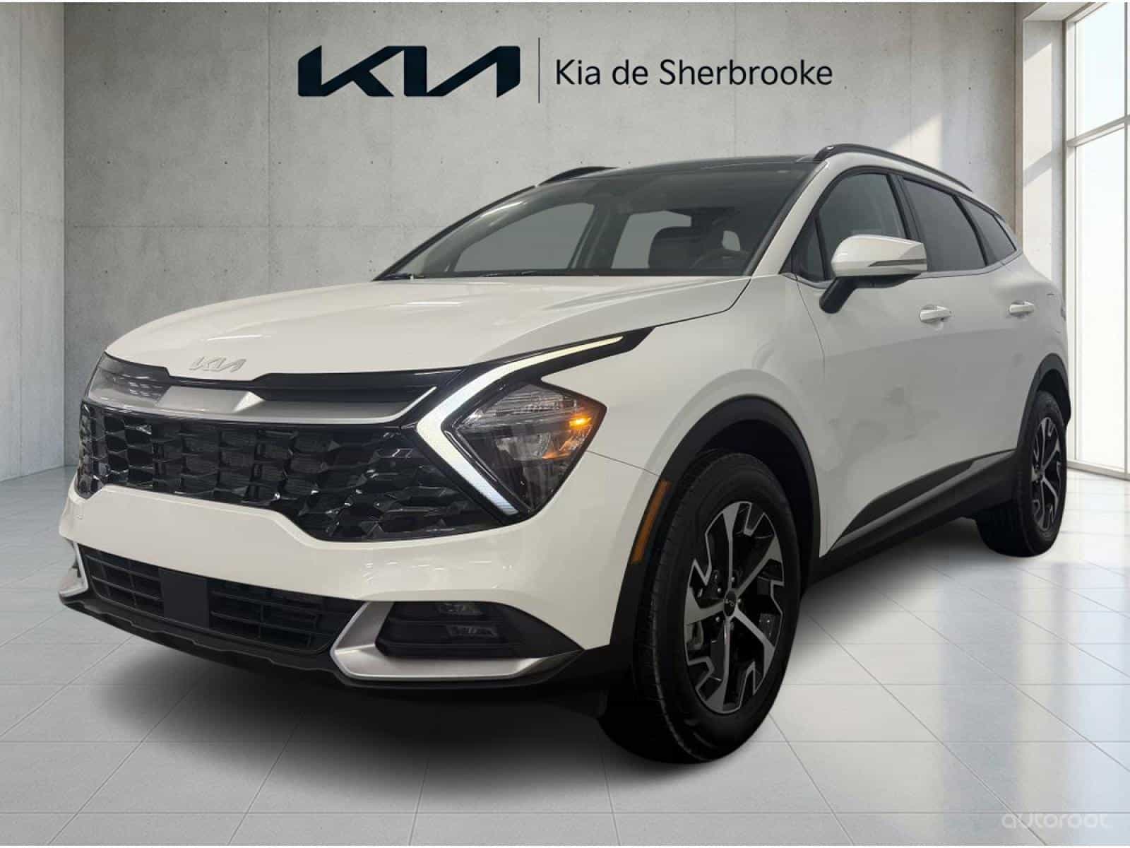 2025 Kia Sportage EX - Image 1