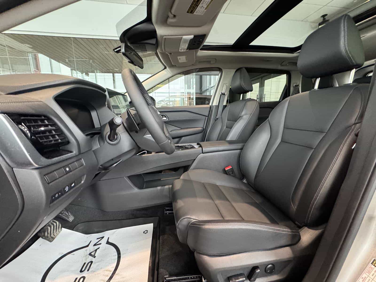 Image 11 Nissan Rogue SL 2025