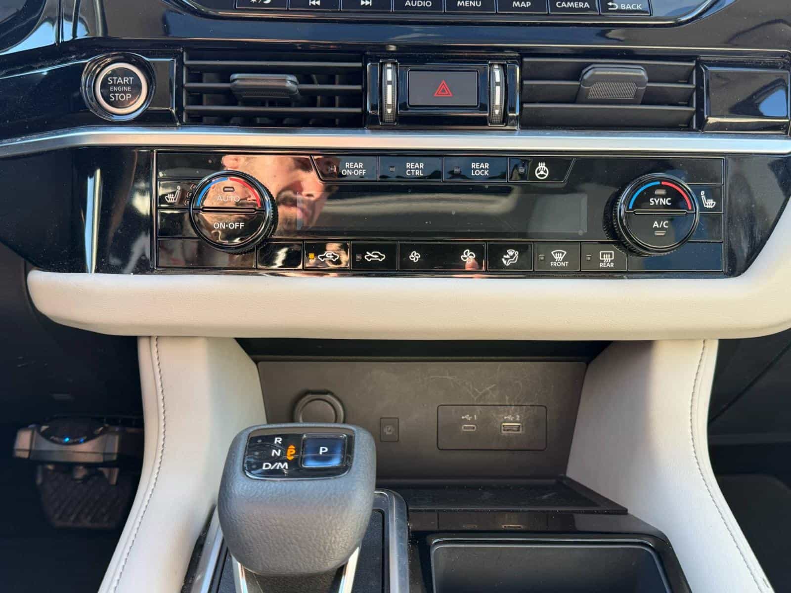 2022 Nissan Pathfinder SL - Image 16