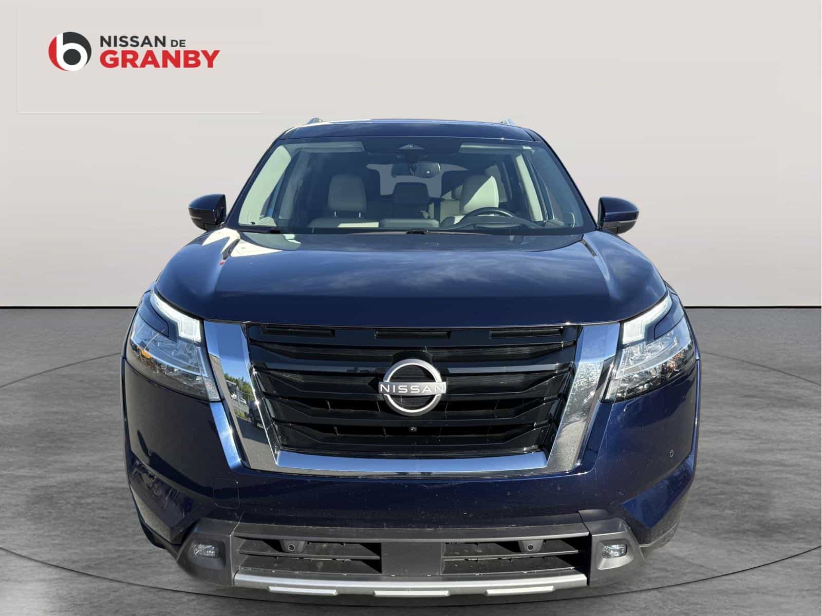 2022 Nissan Pathfinder SL - Image 8