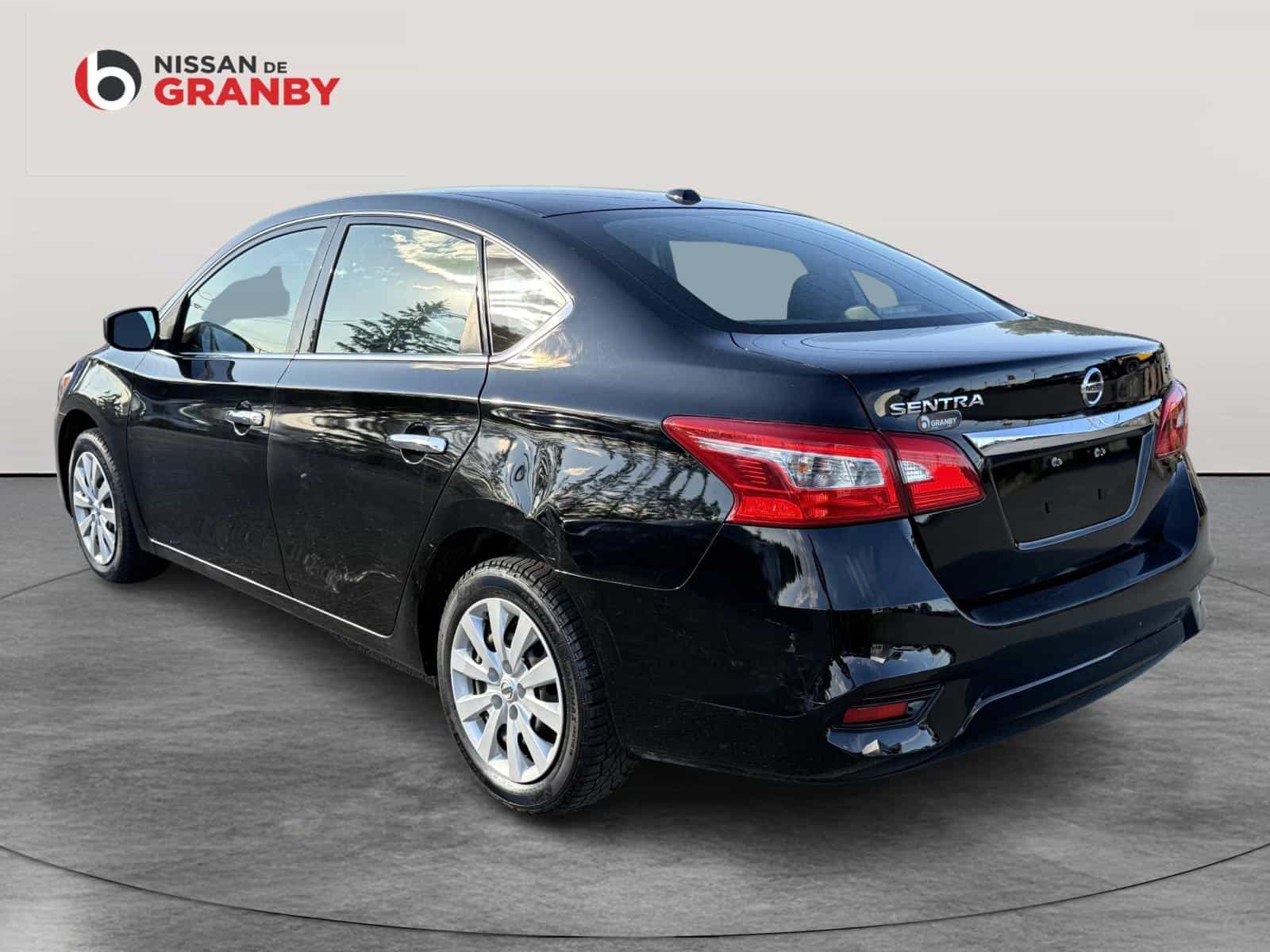 Image 3 Nissan Sentra SV 2019