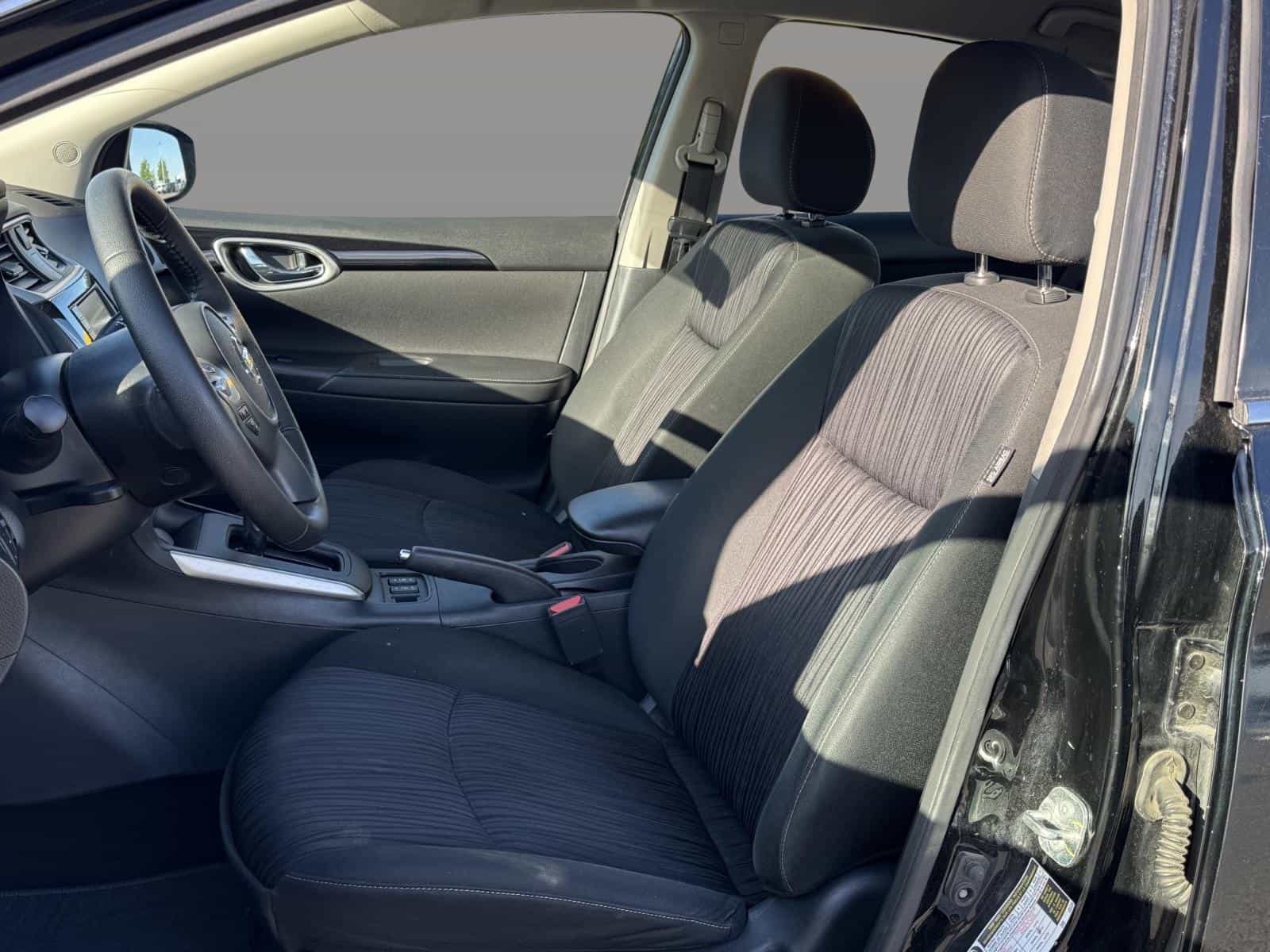 2019 Nissan Sentra SV - Image 10