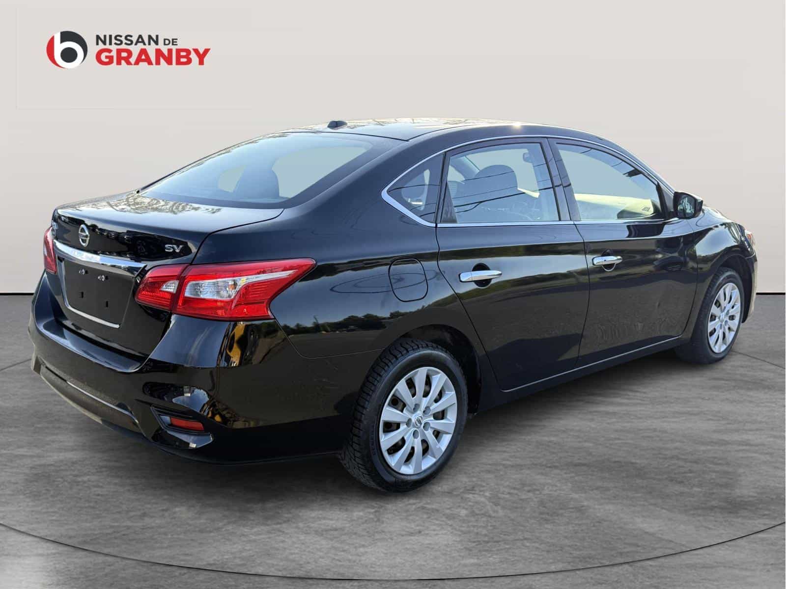 2019 Nissan Sentra SV - Image 5