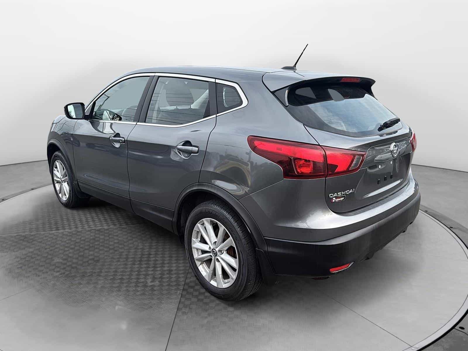 2019 Nissan Qashqai S - Image 4