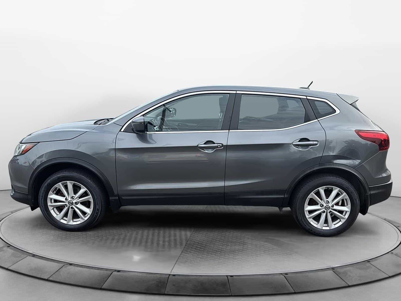 Image 5 Nissan Qashqai S 2019