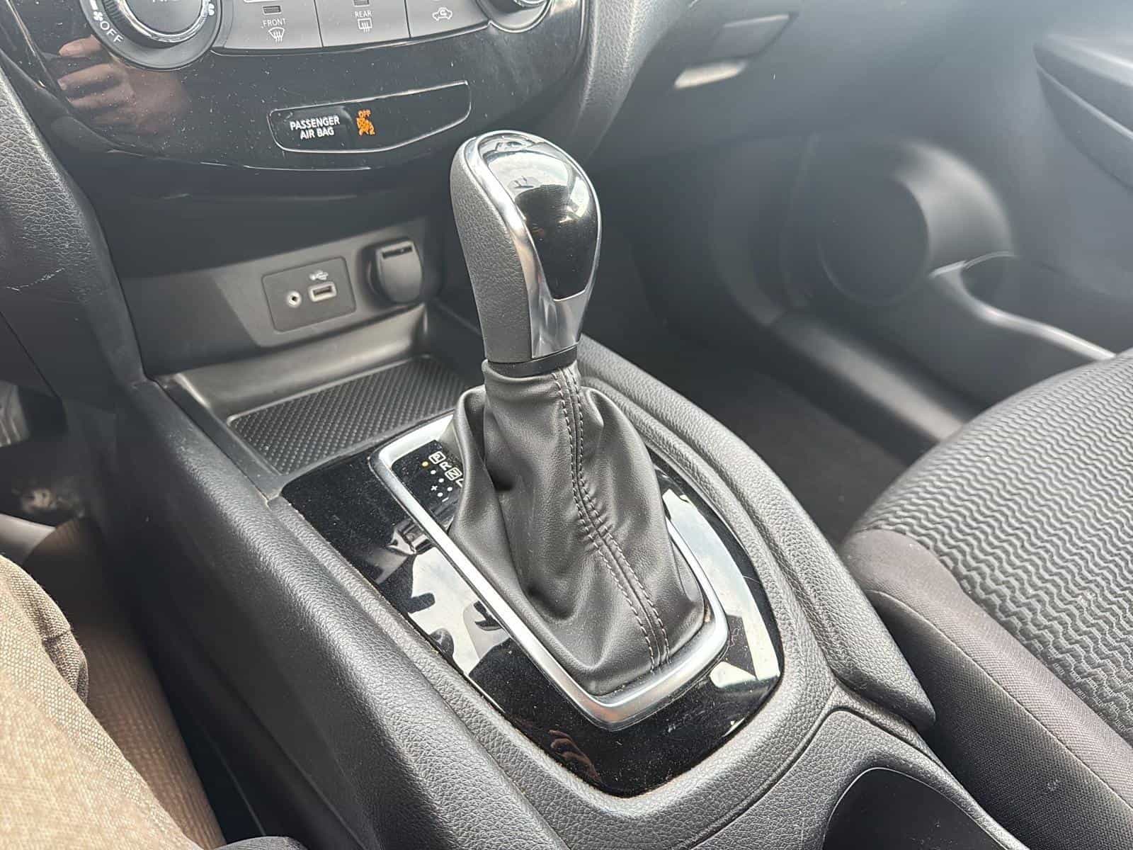 Image 13 Nissan Qashqai S 2019