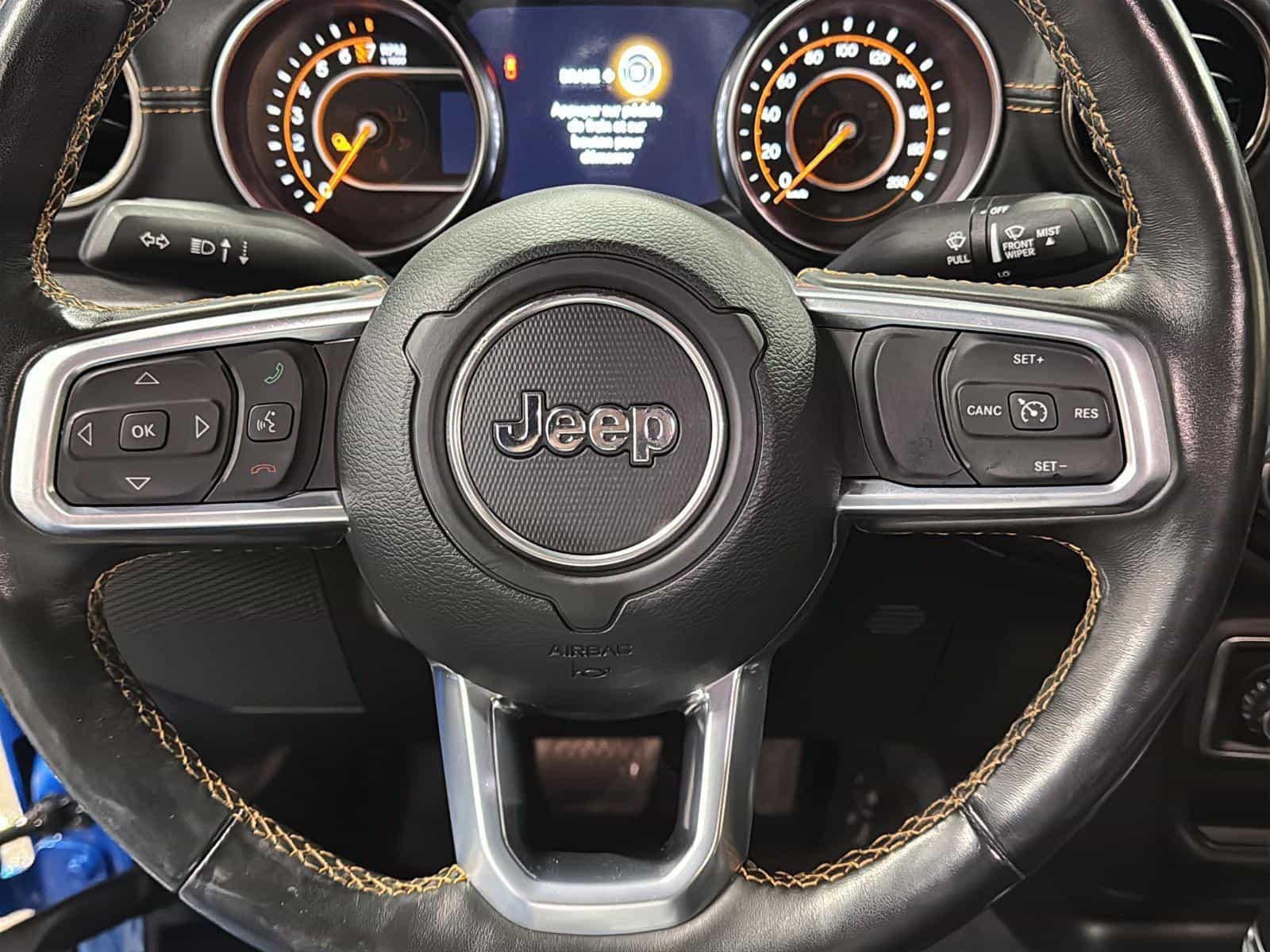 2022 Jeep Gladiator Overland - Image 16