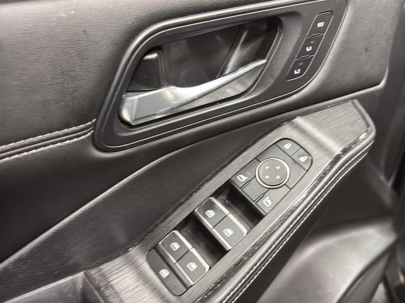 Image 12 Nissan Rogue SL 2023