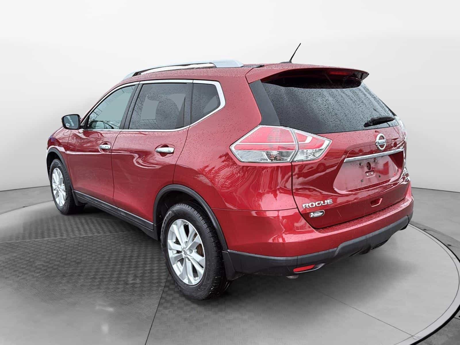 2016 Nissan Rogue SV Special Edition - Image 4
