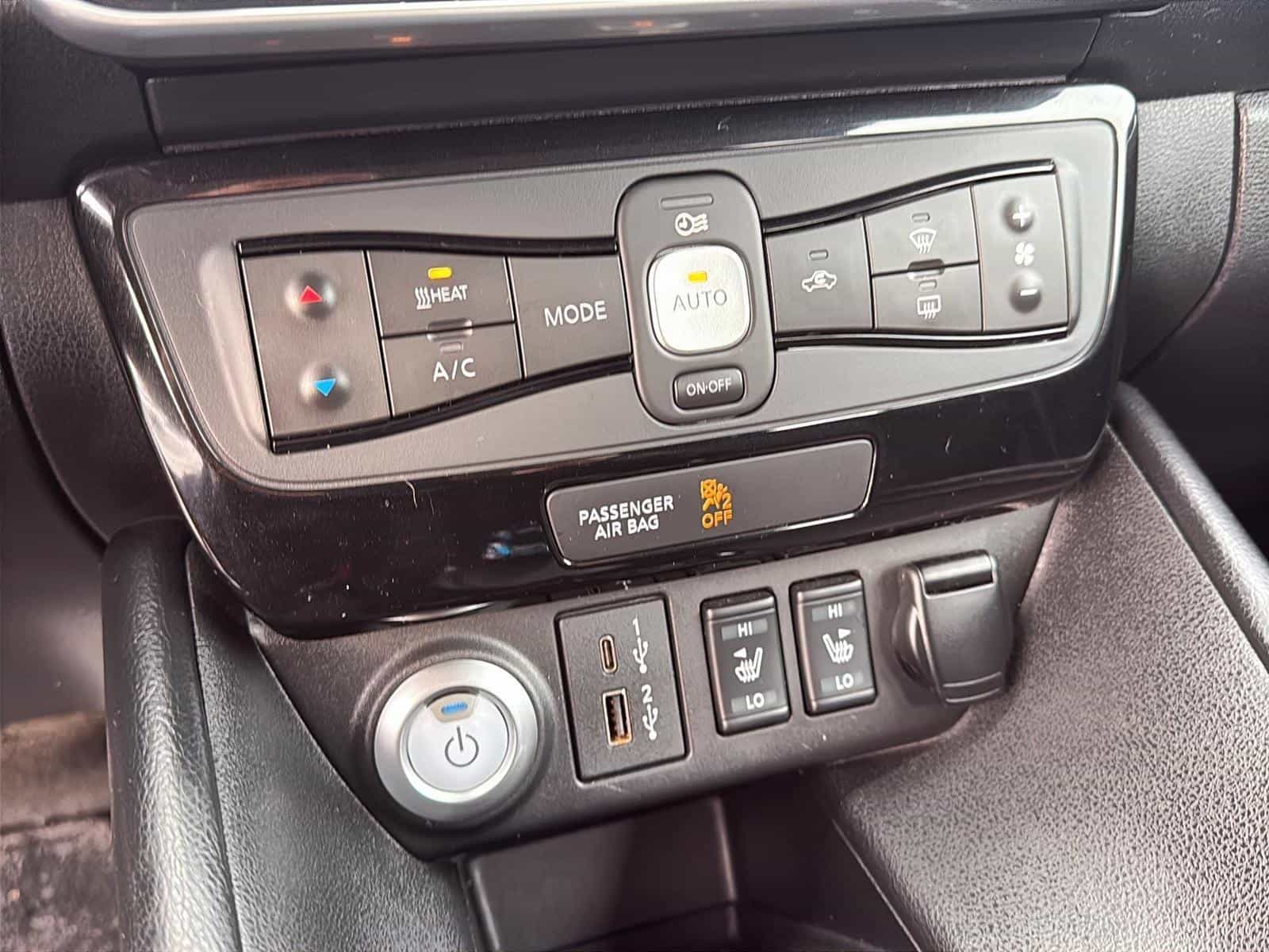 2020 Nissan Leaf Plus SV - Image 17