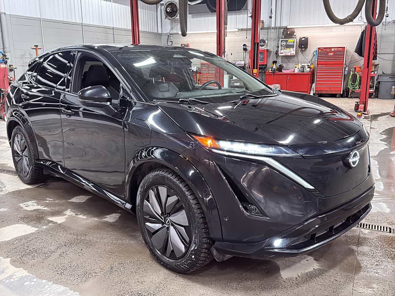 2023 Nissan Ariya Platinum+ - Image 9