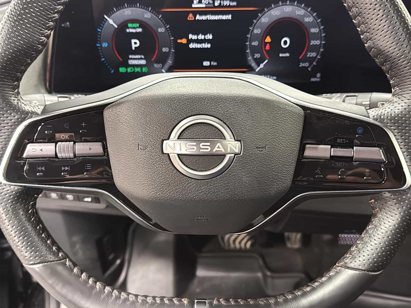 2023 Nissan Ariya Platinum+ - Image 16