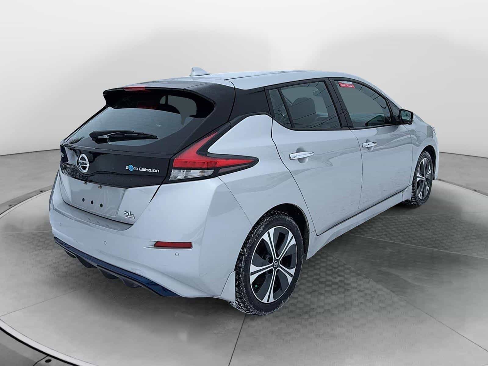 2020 Nissan Leaf Plus SL - Image 4