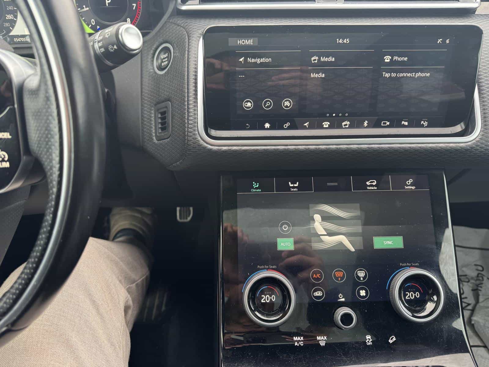 2019 Land Rover Range Rover Velar SE R-Dynamic - Image 8