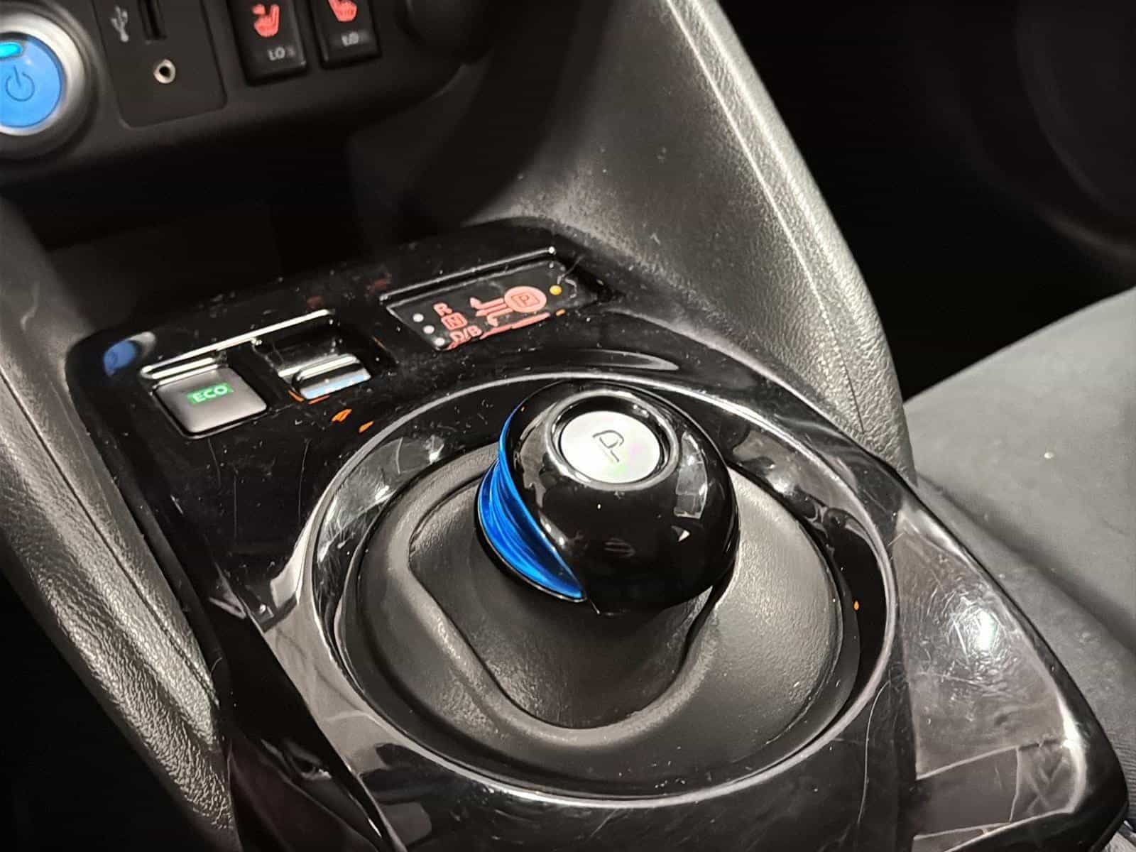 2019 Nissan Leaf SV - Image 18