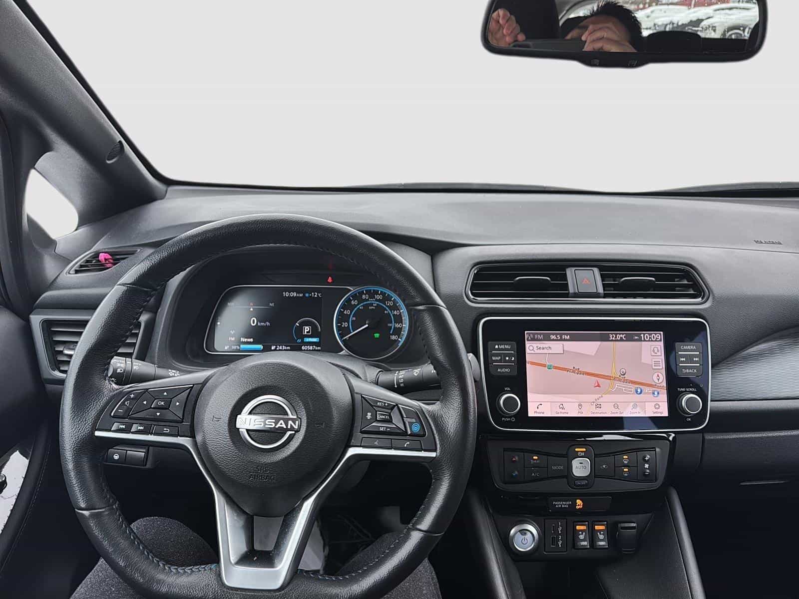 2023 Nissan Leaf SV Plus - Image 10